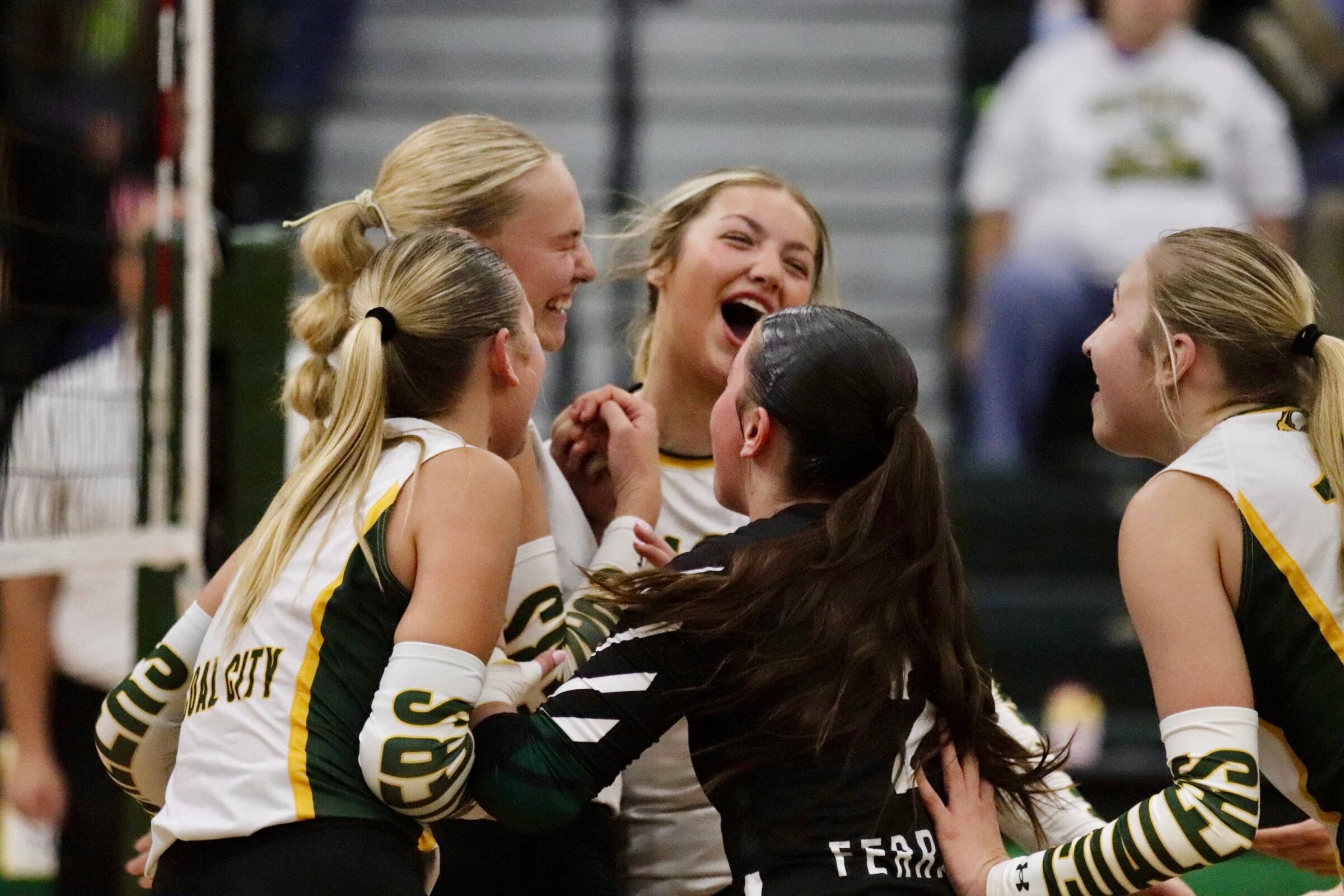 Coal City in control throughout straight-sets 2A regional title win over Seneca — Elmhurst Arts news
