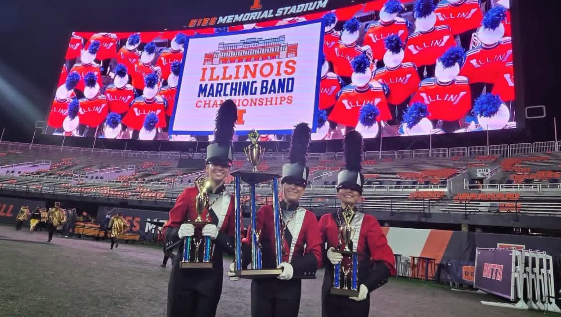 Yorkville High School marching band wins 1st place at University of Illinois tournament for the first time — Elmhurst Arts news