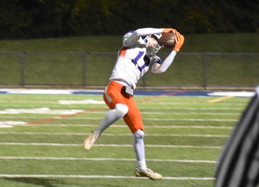 Genoa-Kingston, Hiawatha seasons end with playoff losses: Daily Chronicle football roundup — Elmhurst Sports news