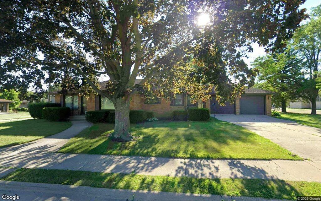Single-family home sells in Sterling for $173,500 — Elmhurst Real Estate news