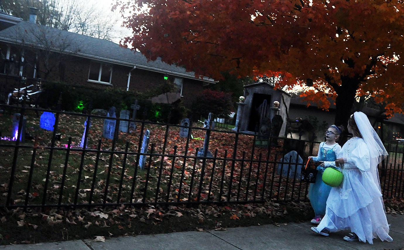 Halloween trick-or-treat times for Kendall County towns — Elmhurst Real Estate news